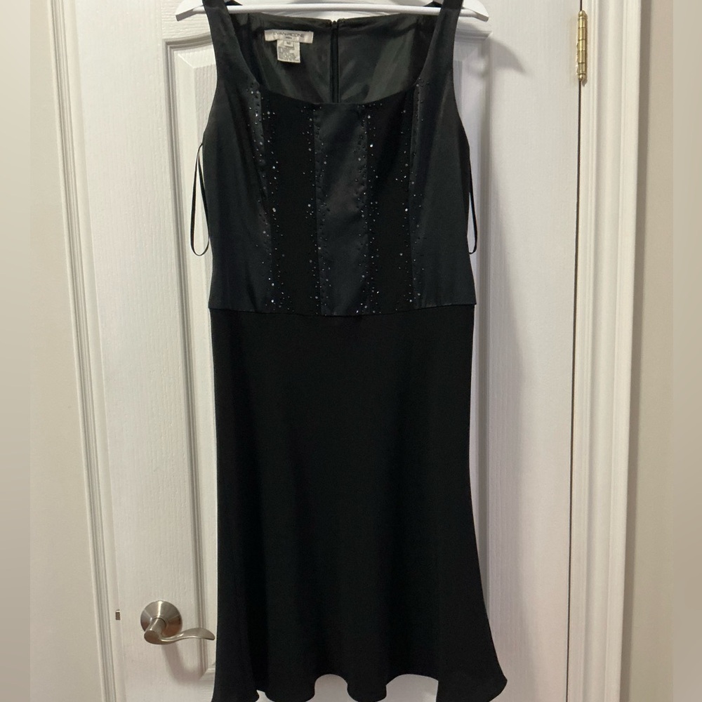 Evan Picone Elegant Black Midi Dress with Embellished Bodice
